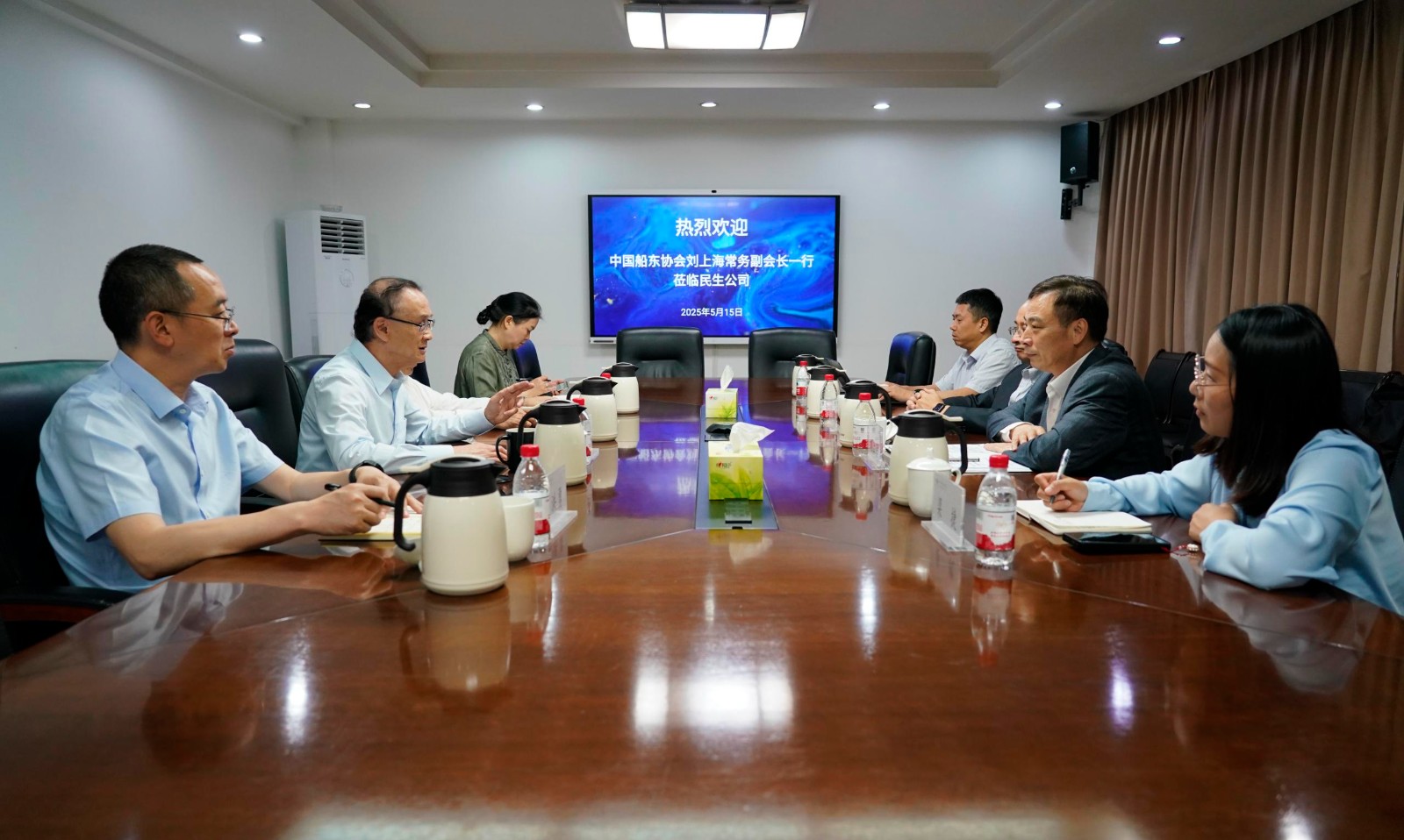 中国船东协会常务副会长刘上海一行走访重庆民生实业…