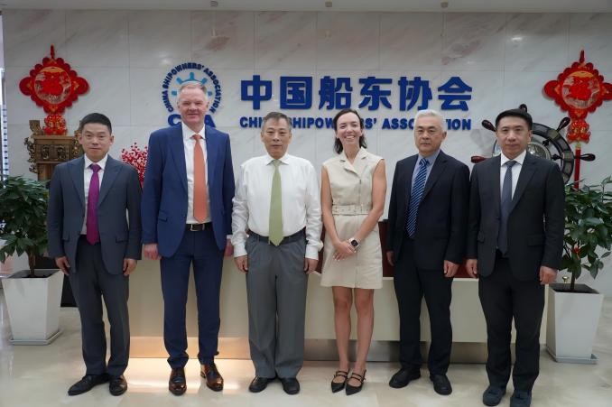 挪威船级社海事首席运营官Cristina一行访问中国船东…